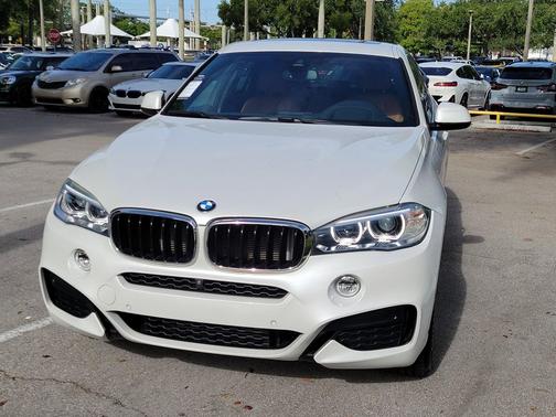 Mineral White Metallic 2019 BMW X6 xDrive35i