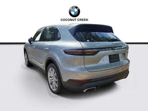 Dolomite Silver Metallic 2021 Porsche Cayenne Cayenne