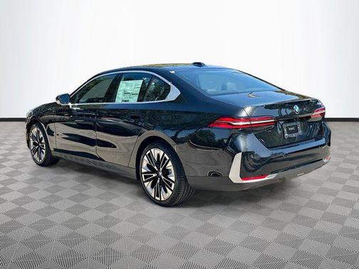 Black Sapphire Metallic 2026 BMW 530 530i