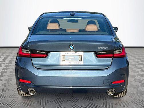 2025 BMW 330 330i Sedan