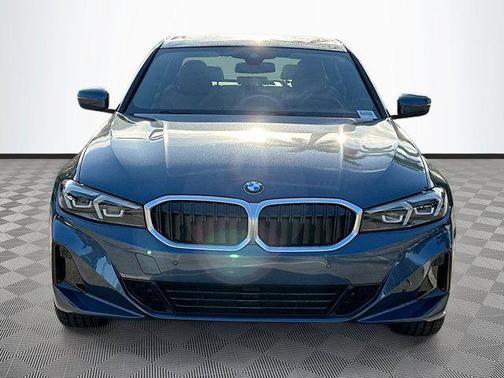 2025 BMW 330 330i Sedan