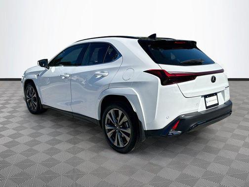 2025 Lexus UX 300h F SPORT Design