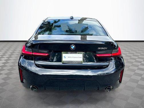 2026 BMW 330 i