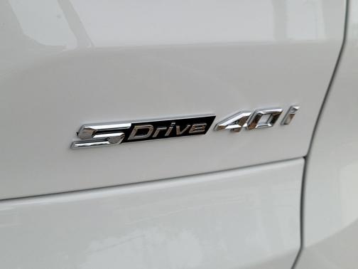 Alpine White 2026 BMW X5 sDrive40i