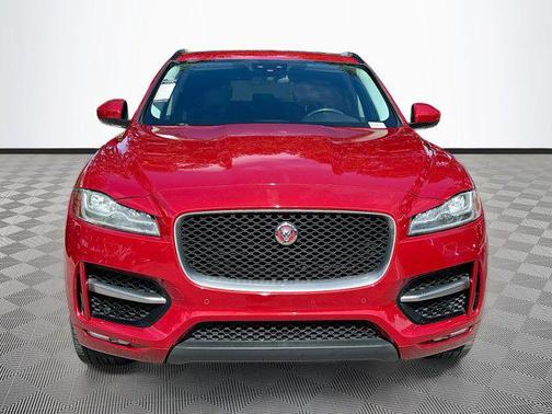 2018 Jaguar F-PACE 30t R-Sport