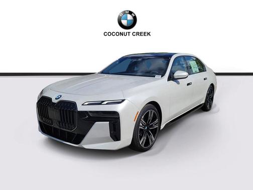 Mineral White Metallic 2026 BMW 760 xDrive