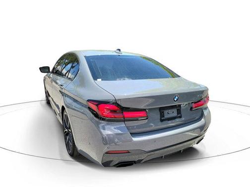 Bernina Grey Amber Effect Metallic 2021 BMW 530 530i