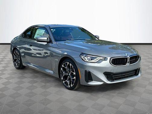 2025 BMW 230 i