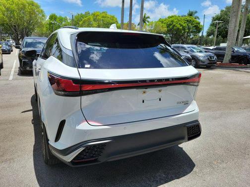 Ultra White 2024 Lexus RX 350 F SPORT Handling
