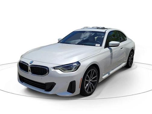 Mineral White Metallic 2024 BMW 230 230i