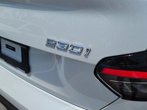 Mineral White Metallic 2024 BMW 230 230i