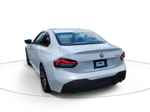 Mineral White Metallic 2024 BMW 230 230i