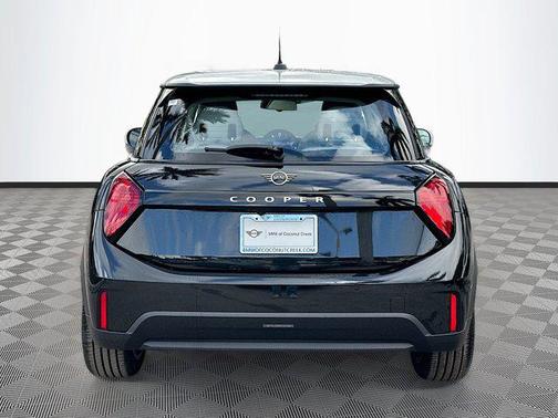 2025 MINI Hardtop Cooper