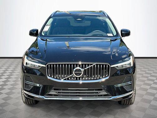 2022 Volvo XC60 Recharge Plug-In Hybrid T8 Inscription Expression