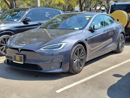 2022 Tesla Model S Base