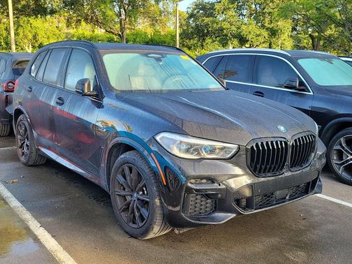 Black Sapphire Metallic 2023 BMW X5 xDrive45e