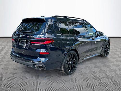 2026 BMW X7 M60i