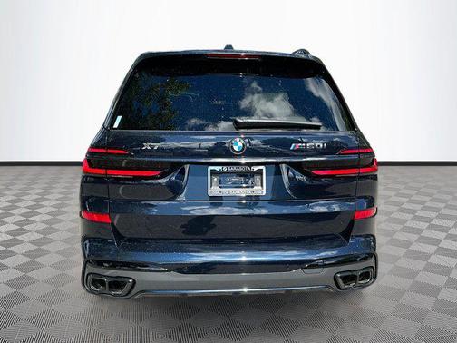2026 BMW X7 M60i
