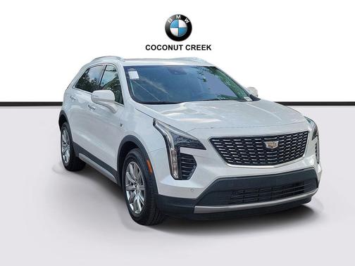 Crystal White Tricoat 2020 Cadillac XT4 Premium Luxury