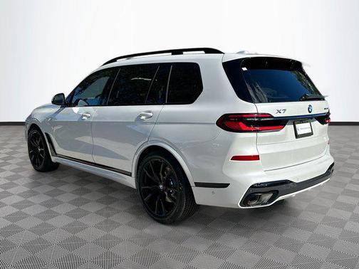2026 BMW X7 xDrive40i