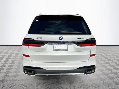 2026 BMW X7 xDrive40i