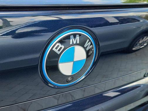 Carbon Black Metallic 2024 BMW i7 eDrive50