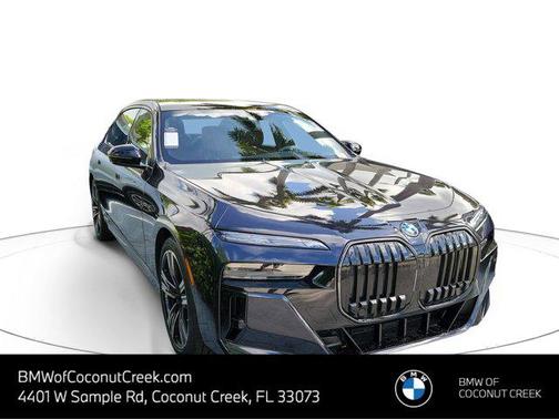 Carbon Black Metallic 2024 BMW i7 eDrive50