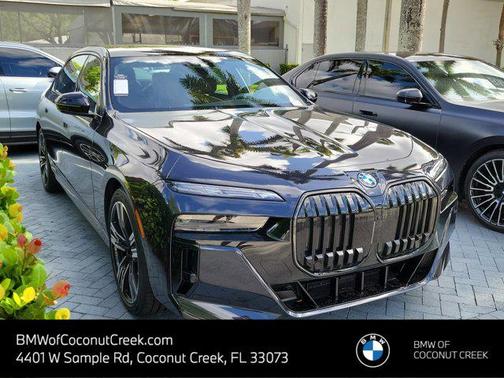 Carbon Black Metallic 2024 BMW i7 eDrive50