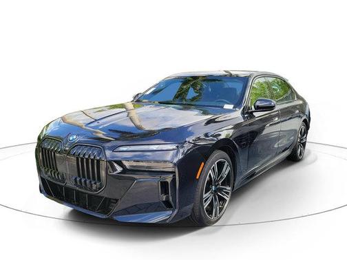 Carbon Black Metallic 2024 BMW i7 eDrive50