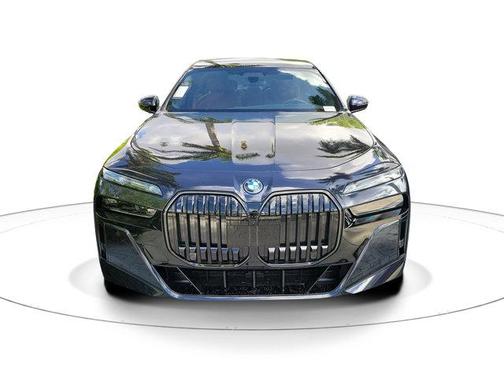 Carbon Black Metallic 2024 BMW i7 eDrive50