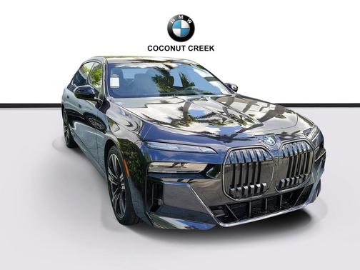 Carbon Black Metallic 2024 BMW i7 eDrive50
