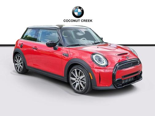 Chili Red 2022 MINI Hardtop Cooper S