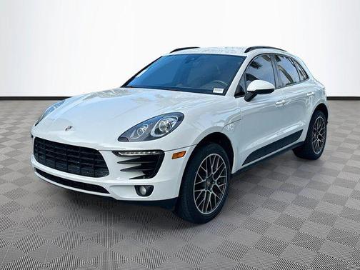 2018 Porsche Macan Base (PDK)
