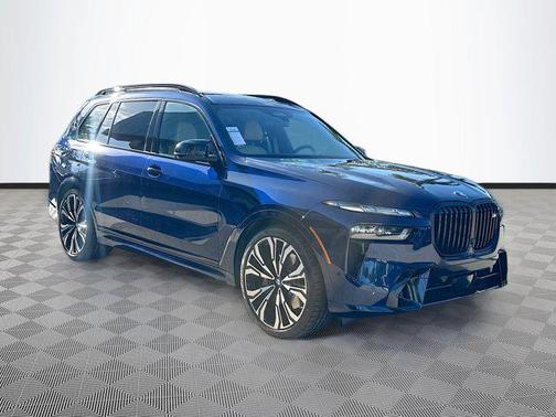 2024 BMW X7 M60i