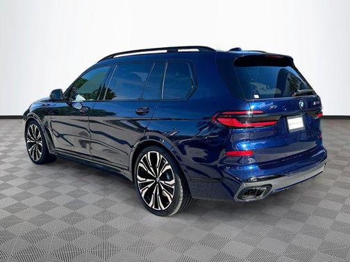 2024 BMW X7 M60i