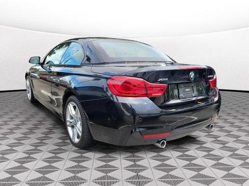 Black Sapphire Metallic 2018 BMW 440 i xDrive