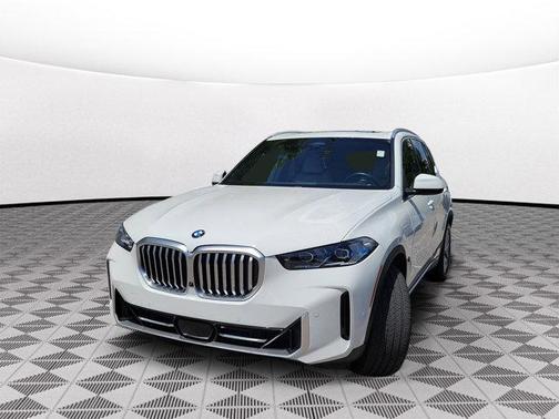Alpine White 2024 BMW X5 xDrive40i