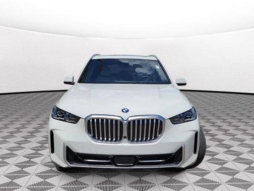Alpine White 2024 BMW X5 xDrive40i