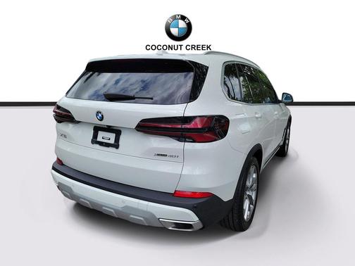 Alpine White 2024 BMW X5 xDrive40i