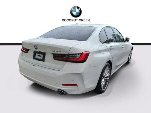 Alpine White 2023 BMW 330 330i
