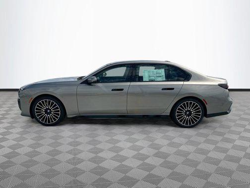 2025 BMW 760 xDrive