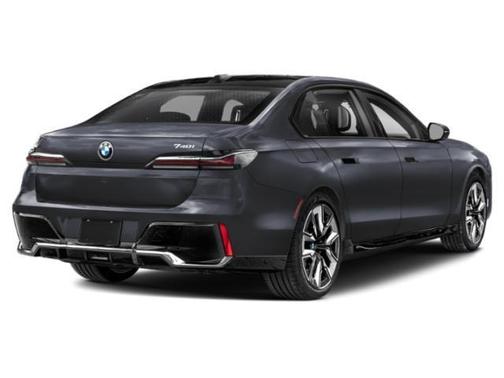 Carbon Black Metallic 2023 BMW 740 i