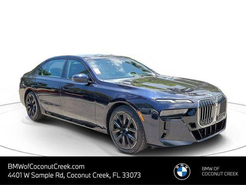 Carbon Black Metallic 2023 BMW 740 i