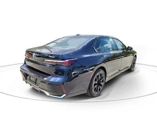 Carbon Black Metallic 2023 BMW 740 i