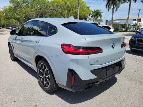 Gray Metallic 2023 BMW X4 M40i