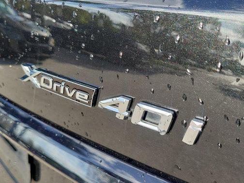 Black Sapphire Metallic 2024 BMW X7 xDrive40i