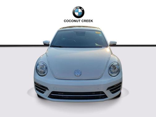 Pure White 2019 Volkswagen Beetle 2.0T SE