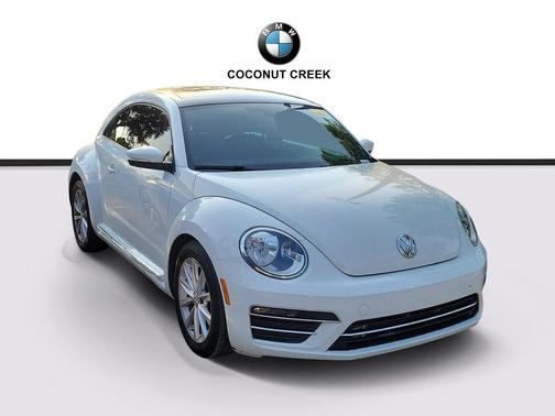 Pure White 2019 Volkswagen Beetle 2.0T SE