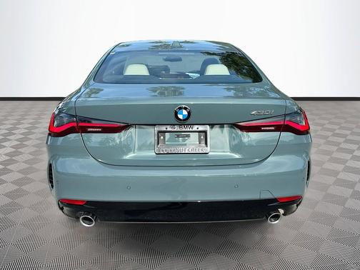Cape York Green Metallic 2026 BMW 430 i