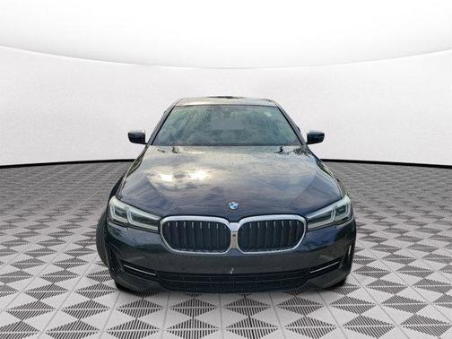 Black Sapphire Metallic 2021 BMW 540 540i